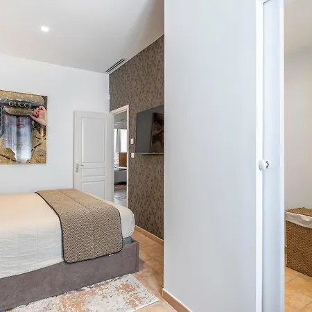 2 Proche Climatise Apartament